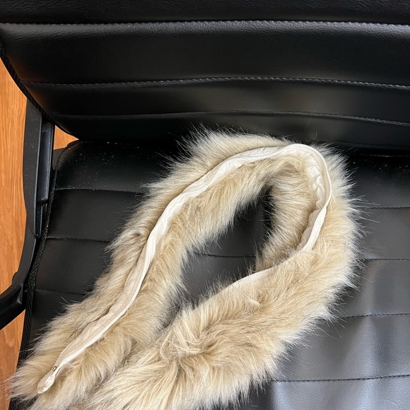 Zara puffer jacket - Picture 3 of 5